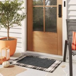 1'6"x2'4" Crochet Utility Doormat Gray - Threshold™