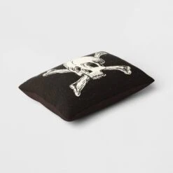 Oversize Skull And Crossbones Woven Cotton Lumbar Halloween Throw Pillow Black - Threshold™ 8 Oversize Skull And Crossbones Woven Cotton Lumbar Halloween Throw Pillow Black - Threshold™ -Wayfair Store GUEST 89268acd 6c26 4c67 b7c0 0e18470219eb