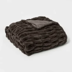 60" X 86" Faux Fur Oversized Bed Throw - Threshold Signature™ 9 60" X 86" Faux Fur Oversized Bed Throw - Threshold Signature™ -Wayfair Store GUEST dd445366 f565 4ae7 8f14 2675be1cf726